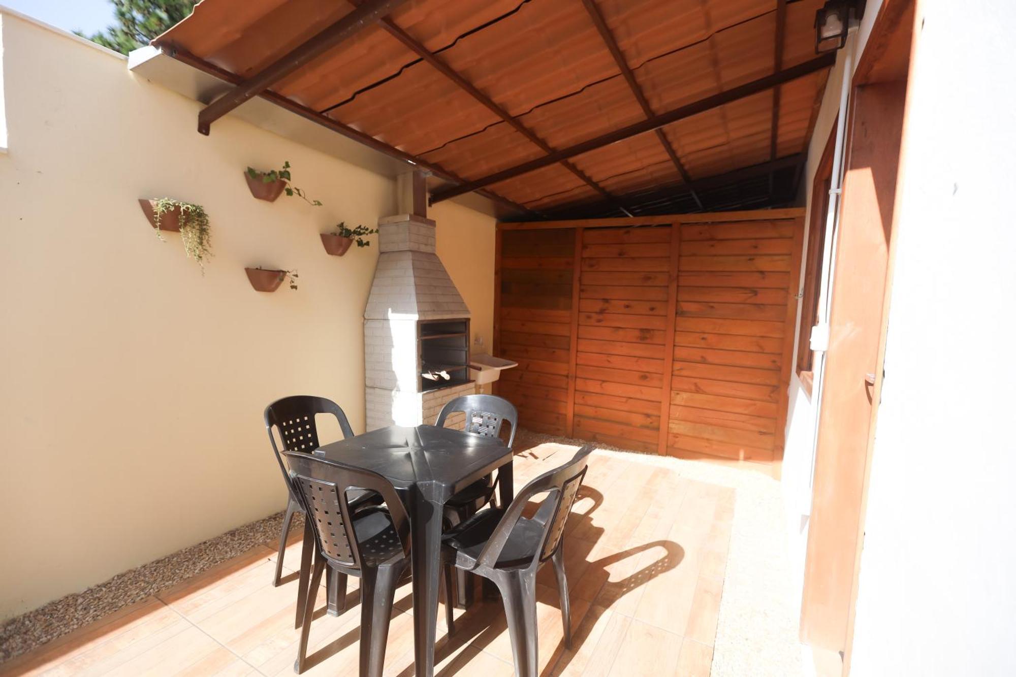 Estaleiro-bc, 2 Vagas, Ar, Churras E Pet Friendly Holiday home